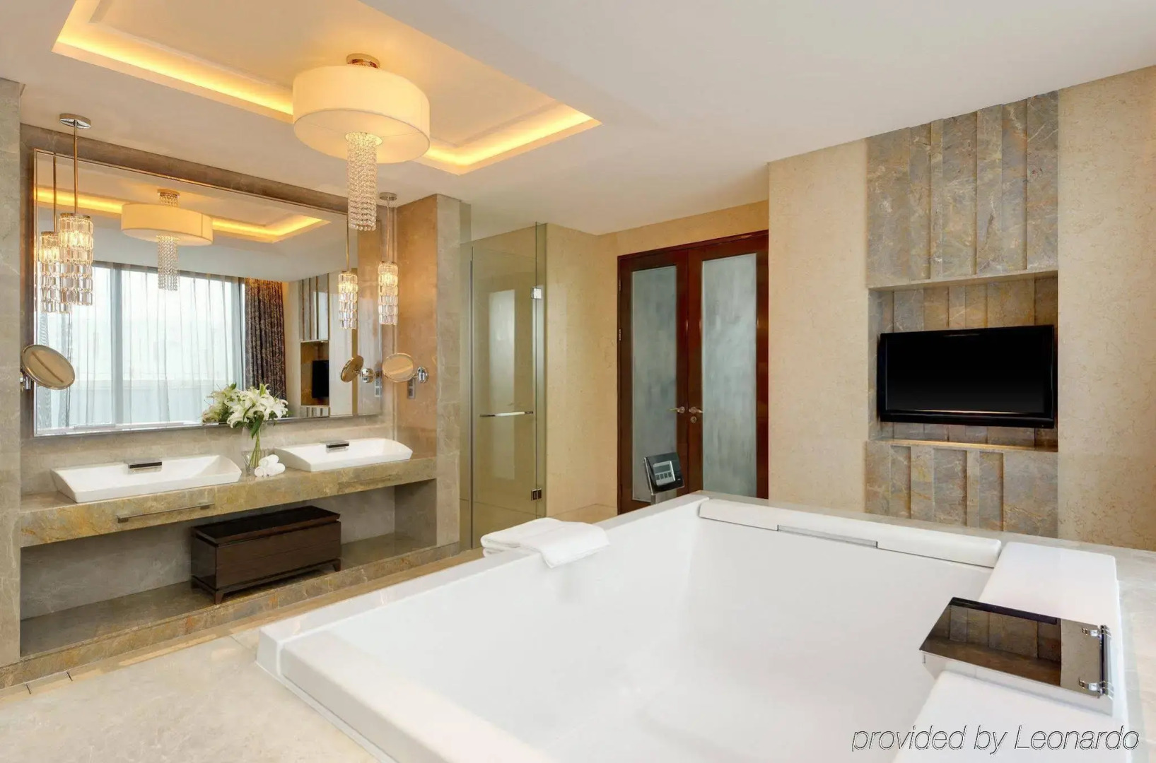 Sheraton Changchun Jingyuetan Hotel