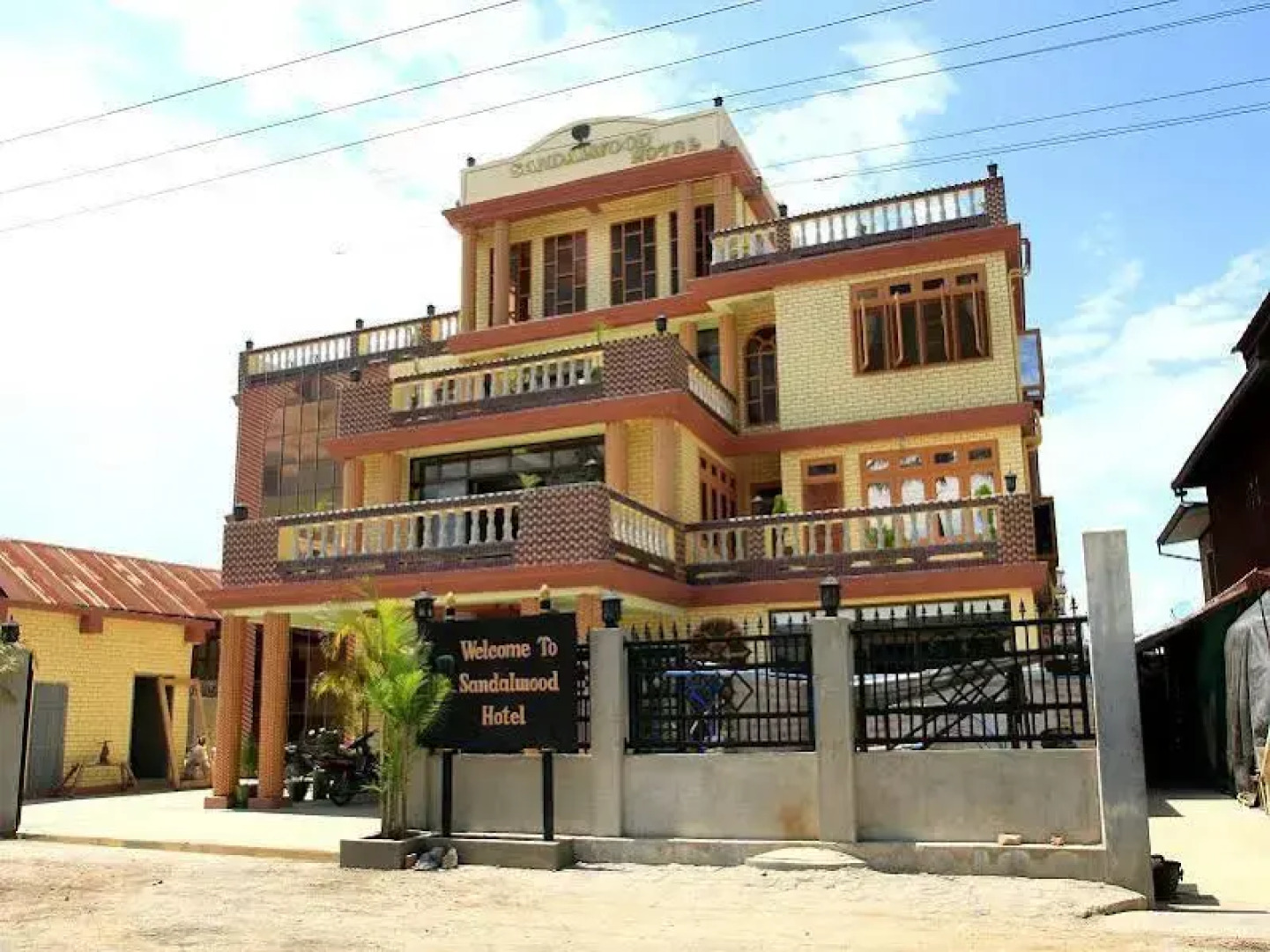 Sandalwood Hotel