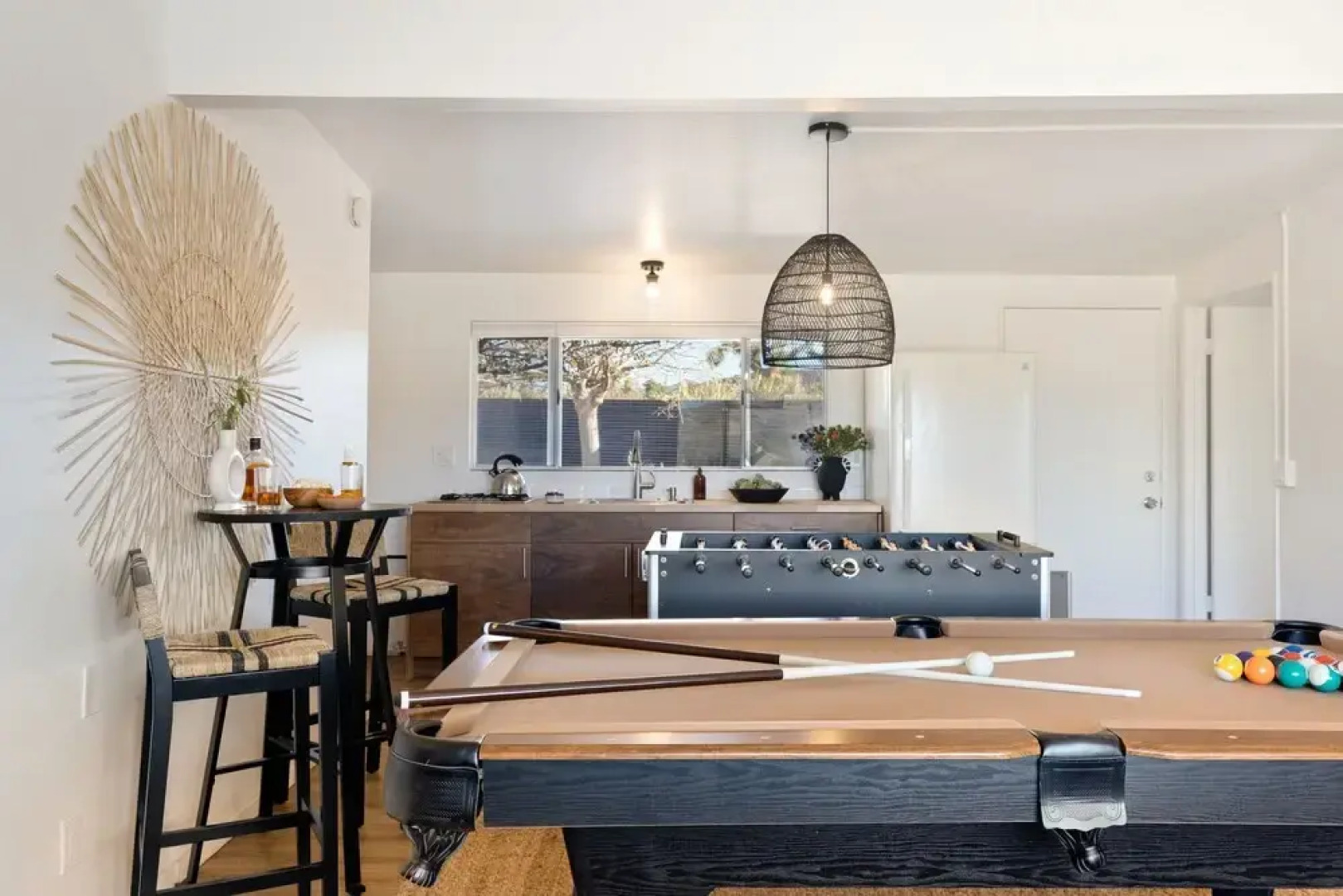 Acacia By Avantstay - Modern J Tree Escape w Cowboy Pool, Fire Pit, Ping Pong & Pool Table