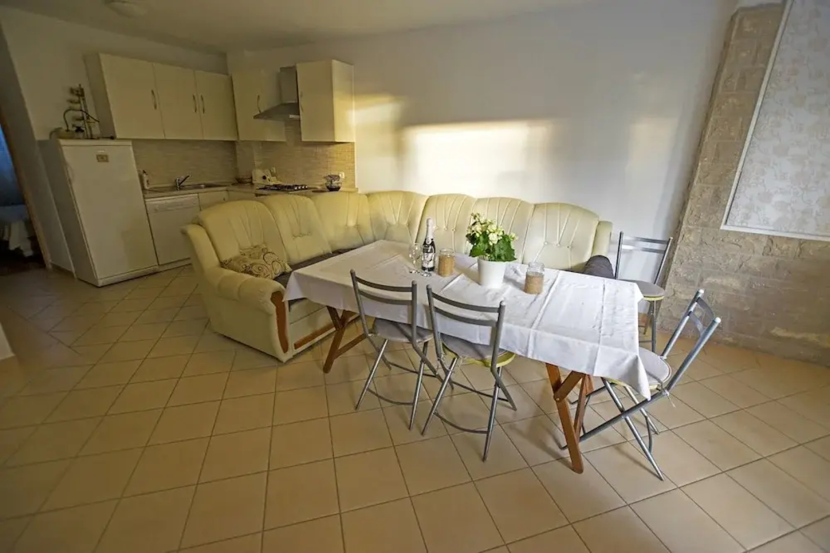 Apartments Juric-on Quiet Location