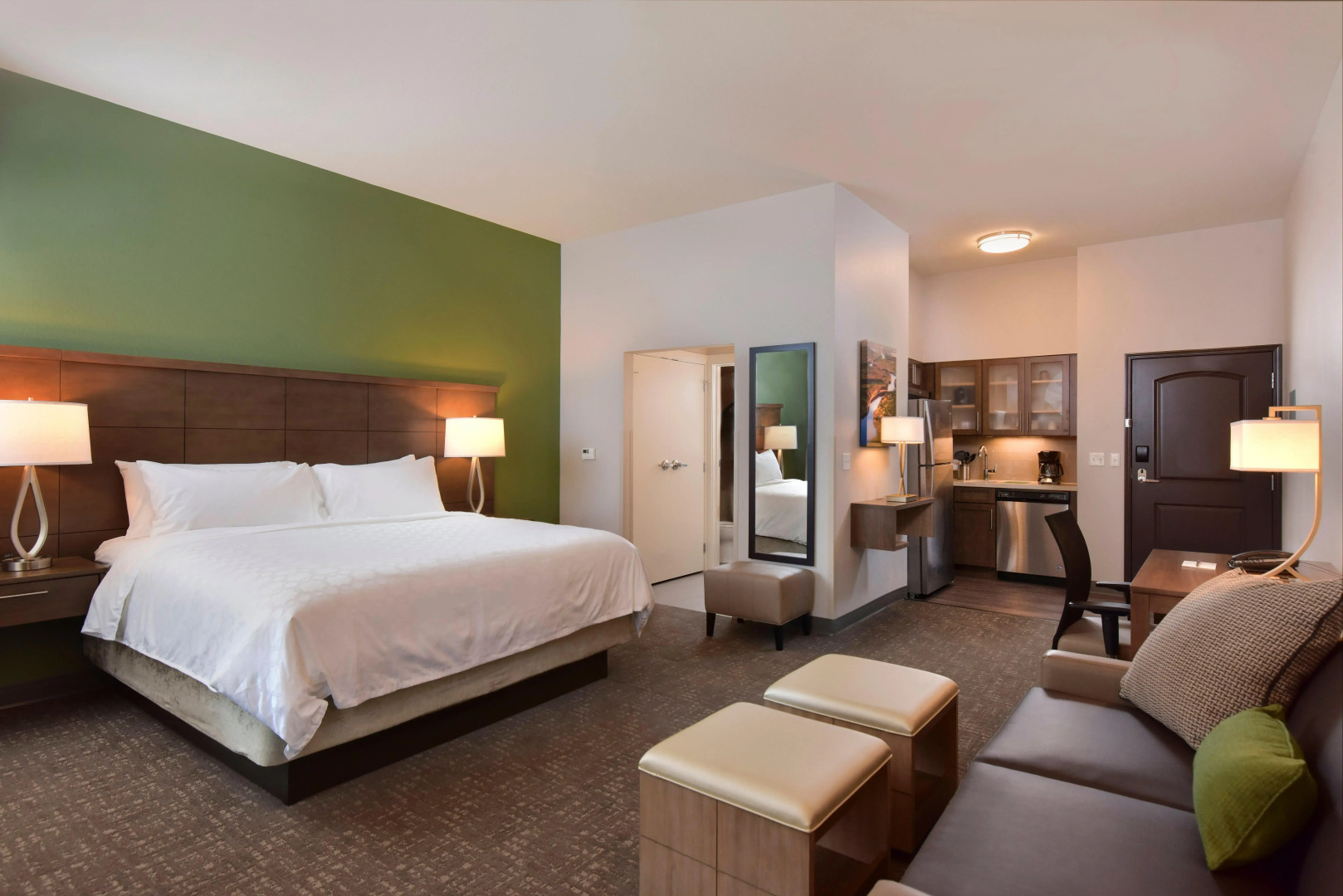 Staybridge Suites Wisconsin Dells - Lake Delton by IHG