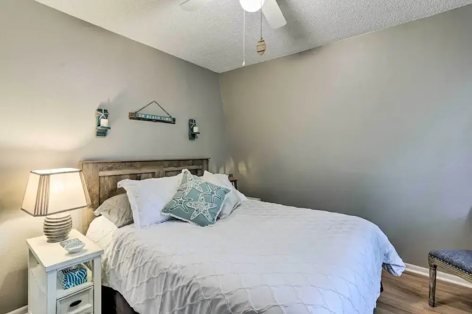 Seminole Townhome: Easy Access to Beaches!