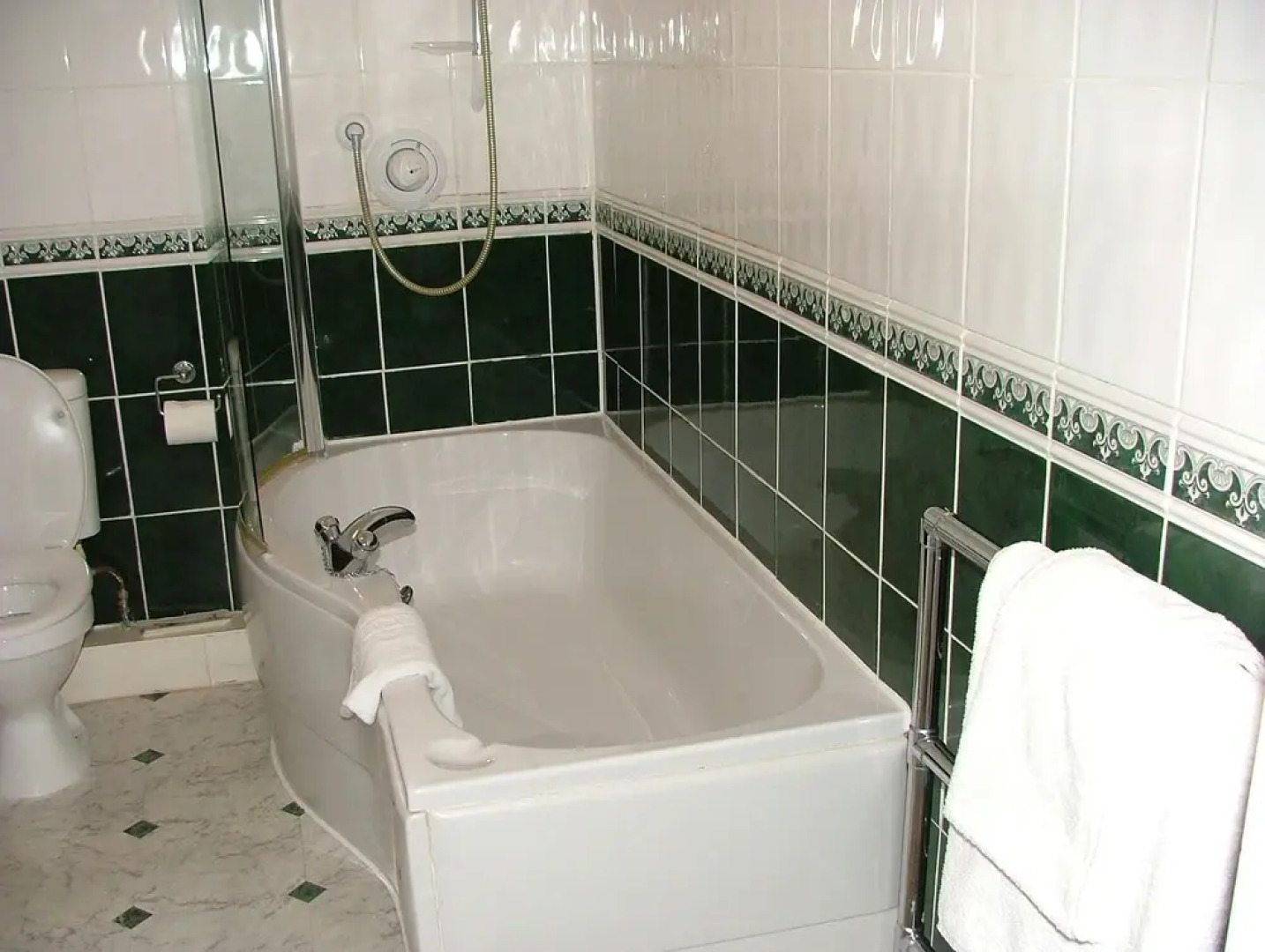 Esseborne Manor Hotel