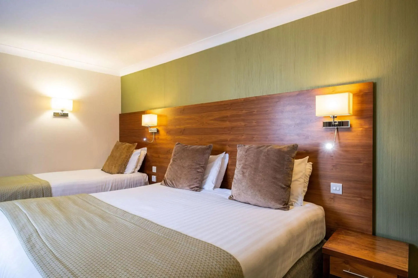 Holiday Inn Newcastle South by IHG