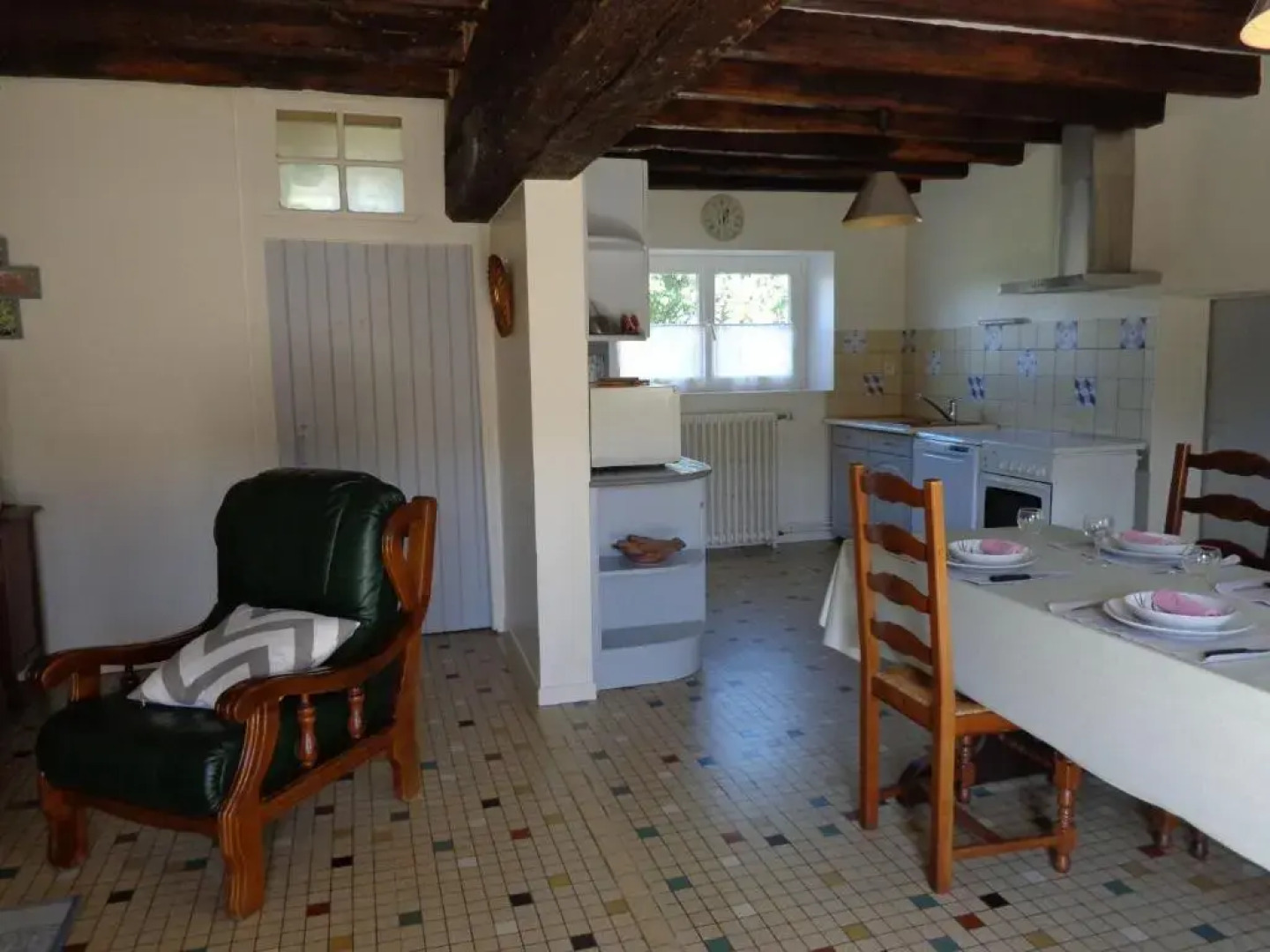Gîte Jouy-le-Potier, 3 pièces, 4 personnes - FR-1-590-54