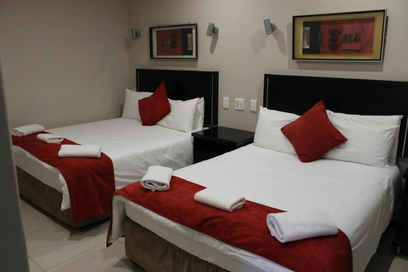 Alcazaba Lodges