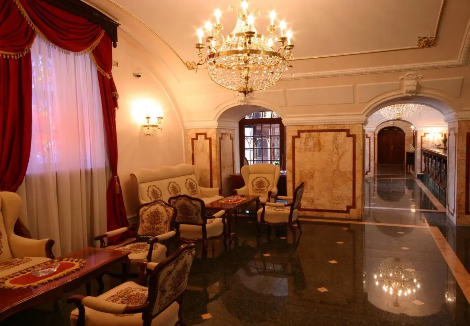 Garni Hotel Leopold I