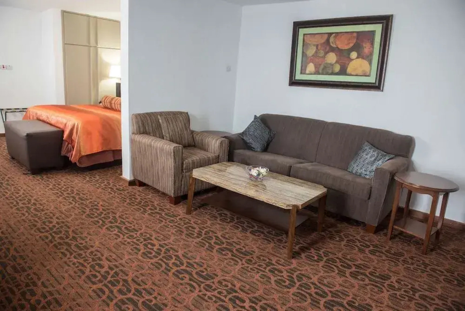 Golden Tulip Essential Kimbima Freetown