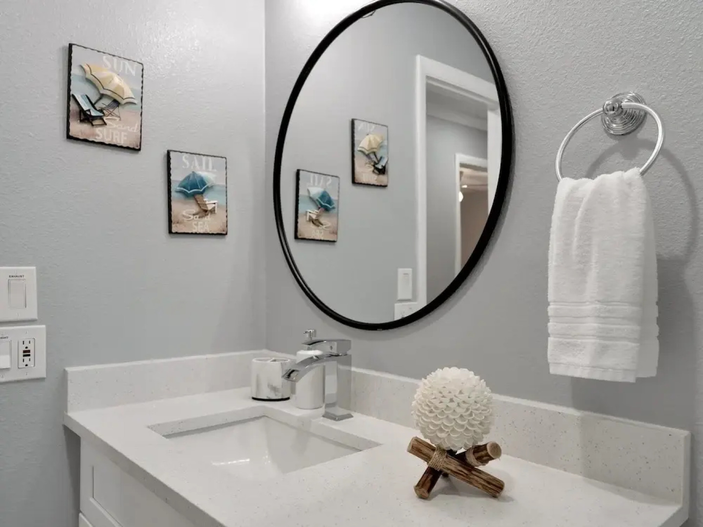 The Family Escape Hot Tub & BBQ near IRB