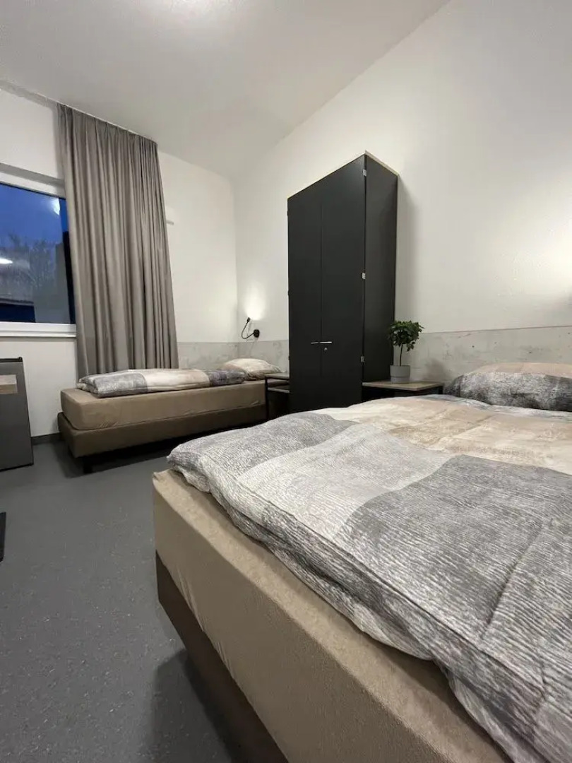 Longhouse Aparthotel