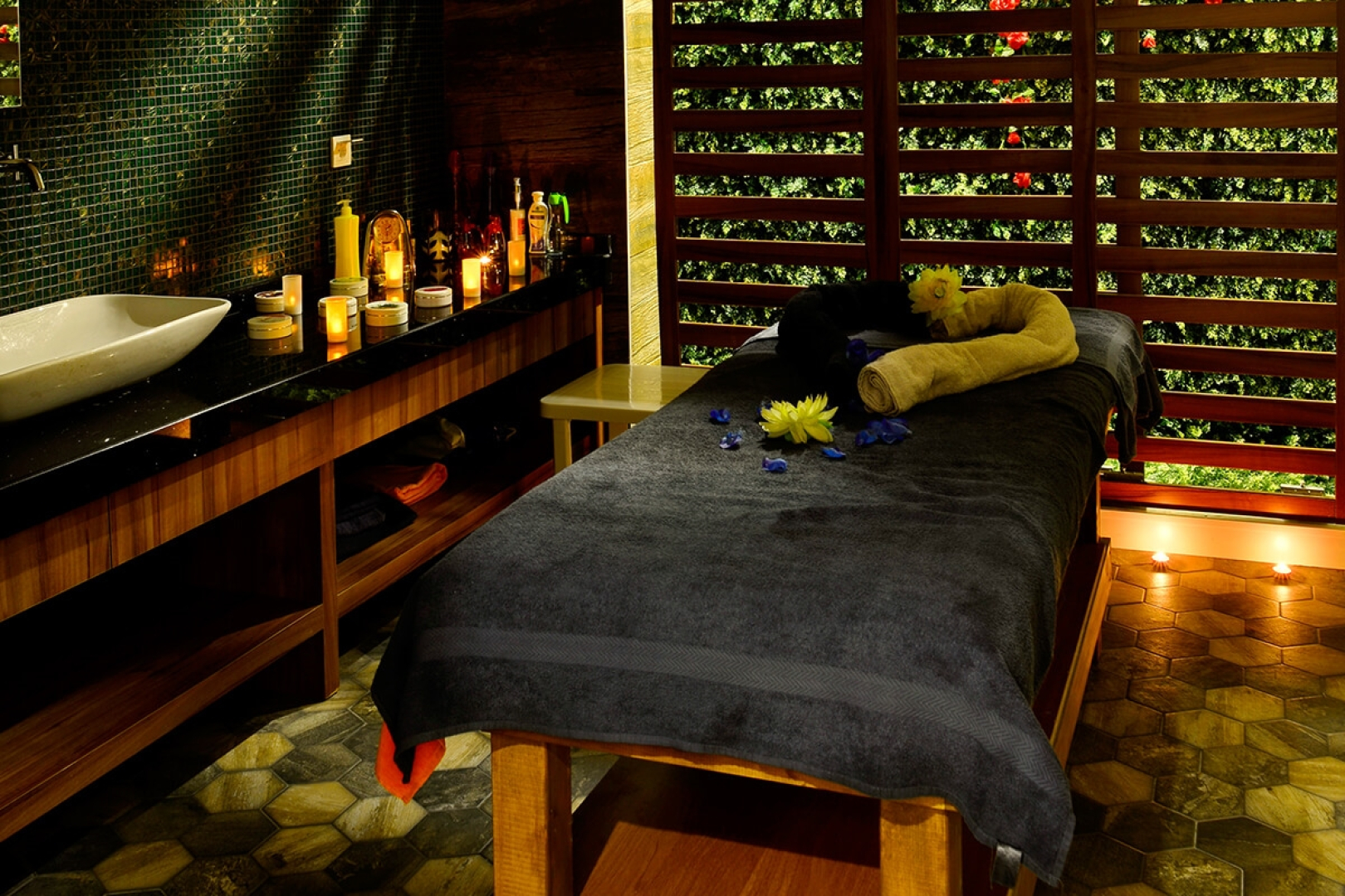 White City Beach - Adults Only