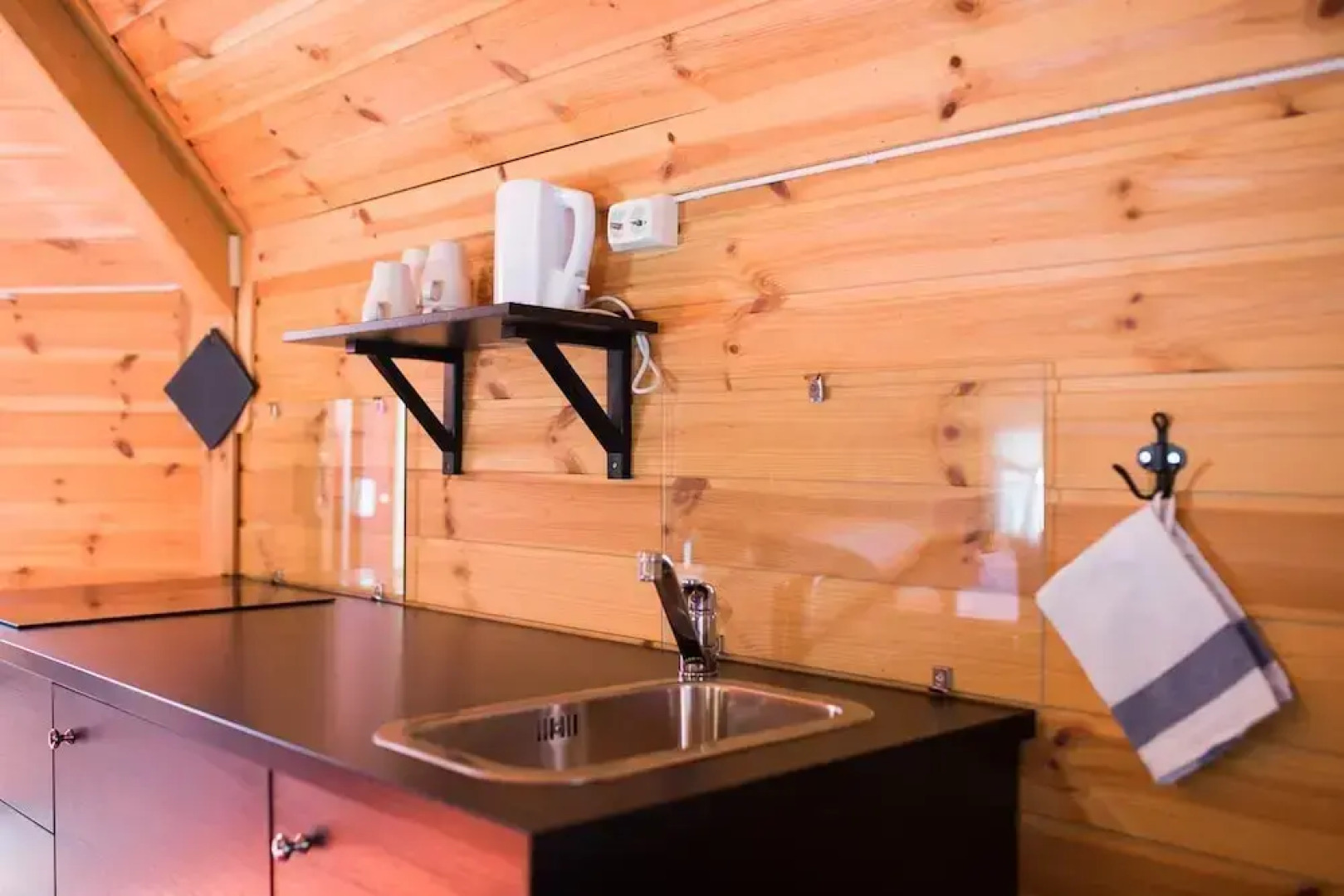 Vestvatn - Arctic Cabins