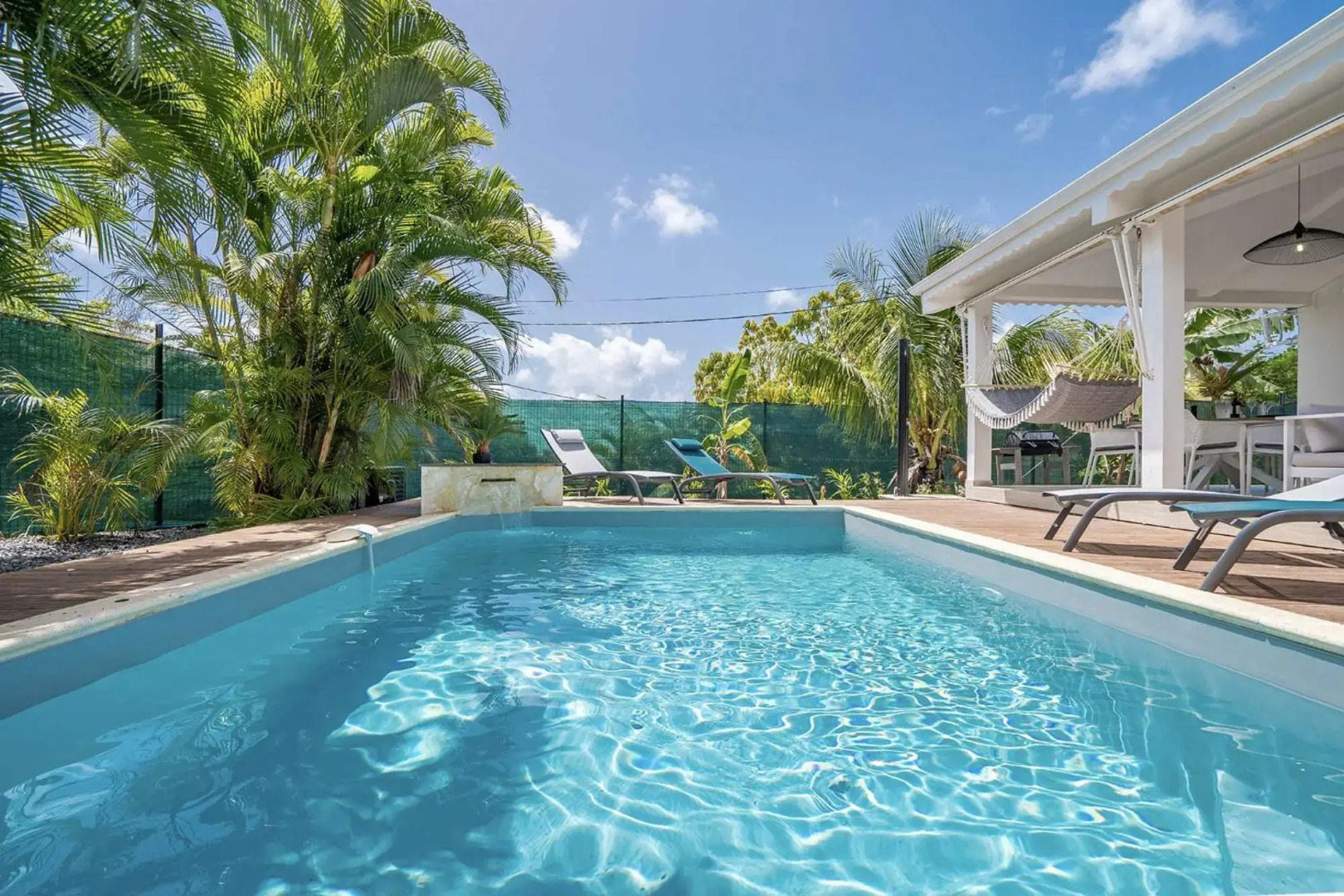 Villa Belvi 3ch, déco moderne, piscine chauffée, plage à 10min