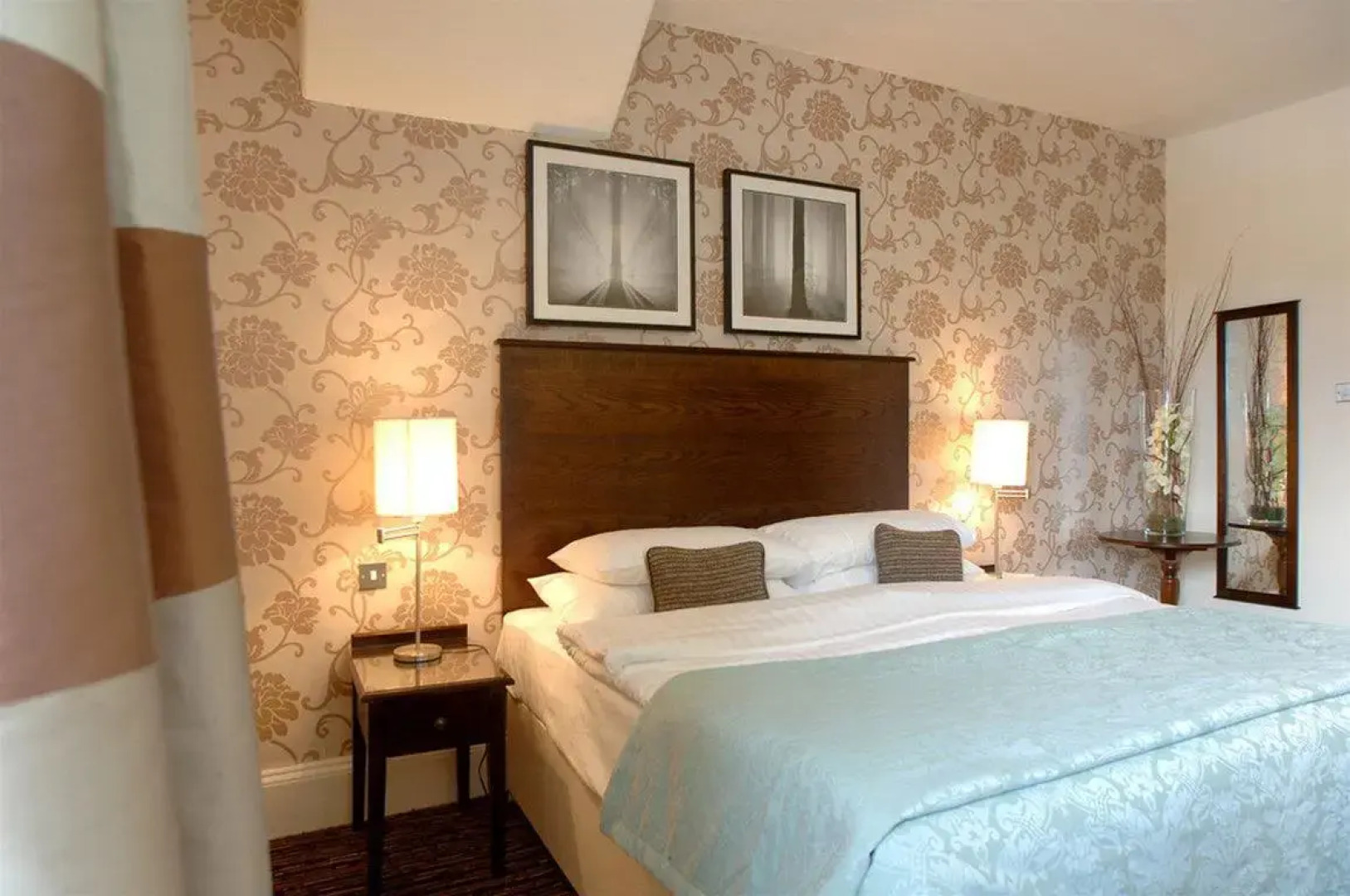 Classic Lodges - The White Swan