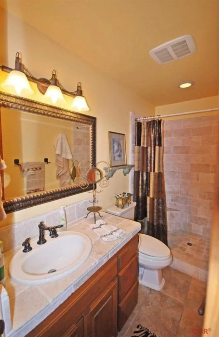 Wellsona Vineyard 3 Br home by RedAwning