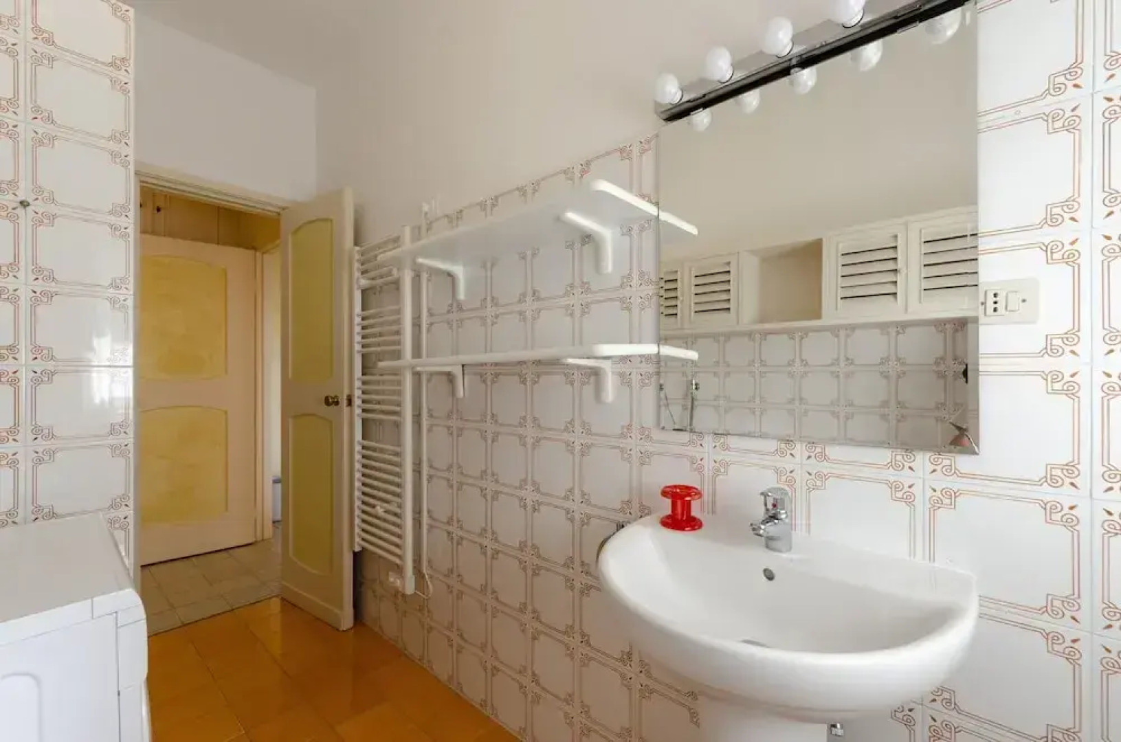 JOIVY Light Flat for 5 in the Heart of Bogliasco