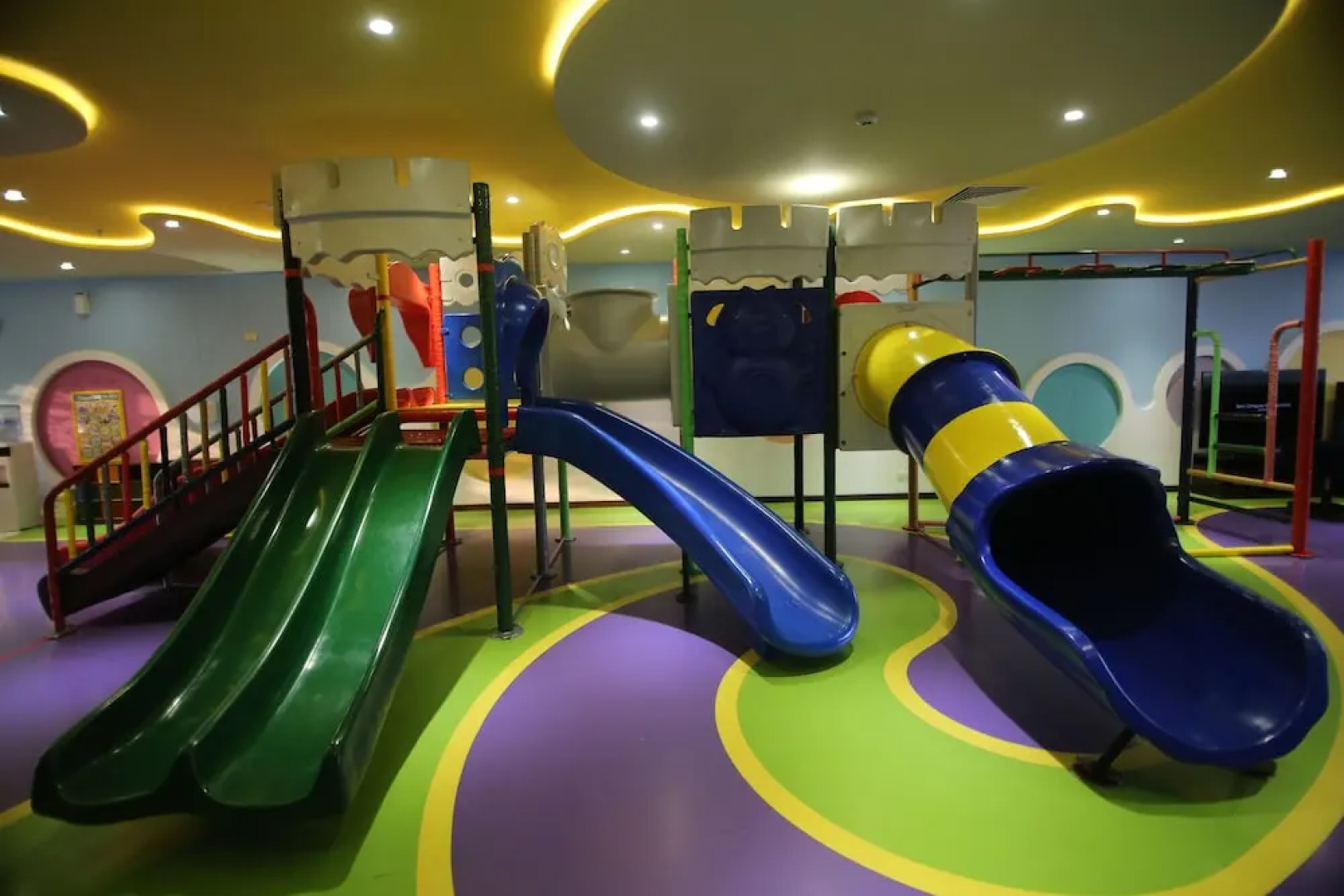 Defence Raya Golf & Country Club