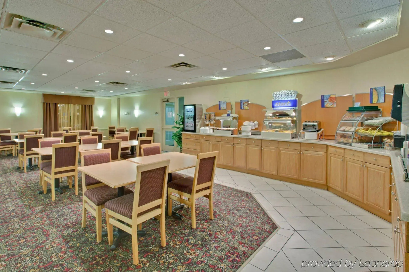 Sandman Hotel & Suites London Downtown