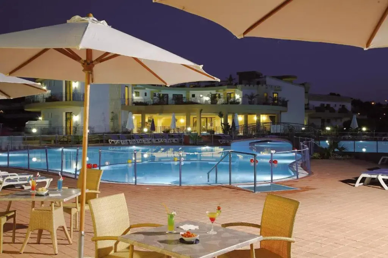 Dolcestate Apartments