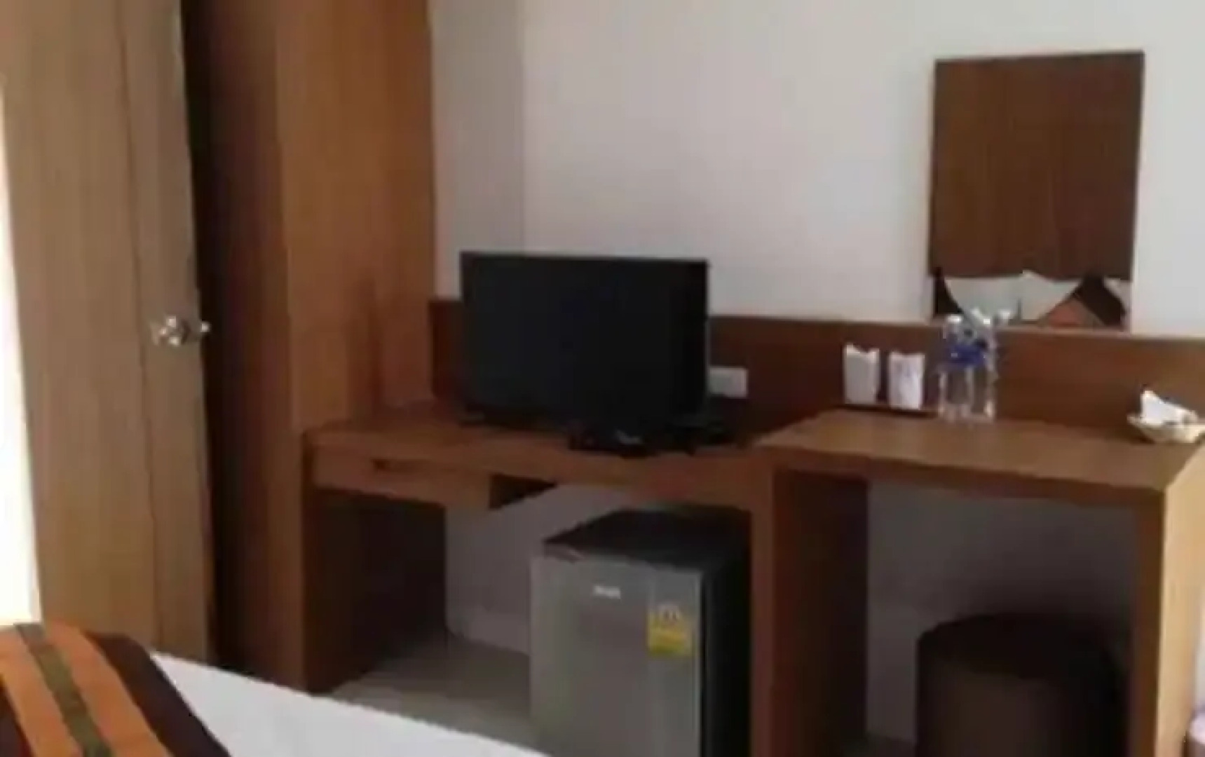 White Ville Apartment