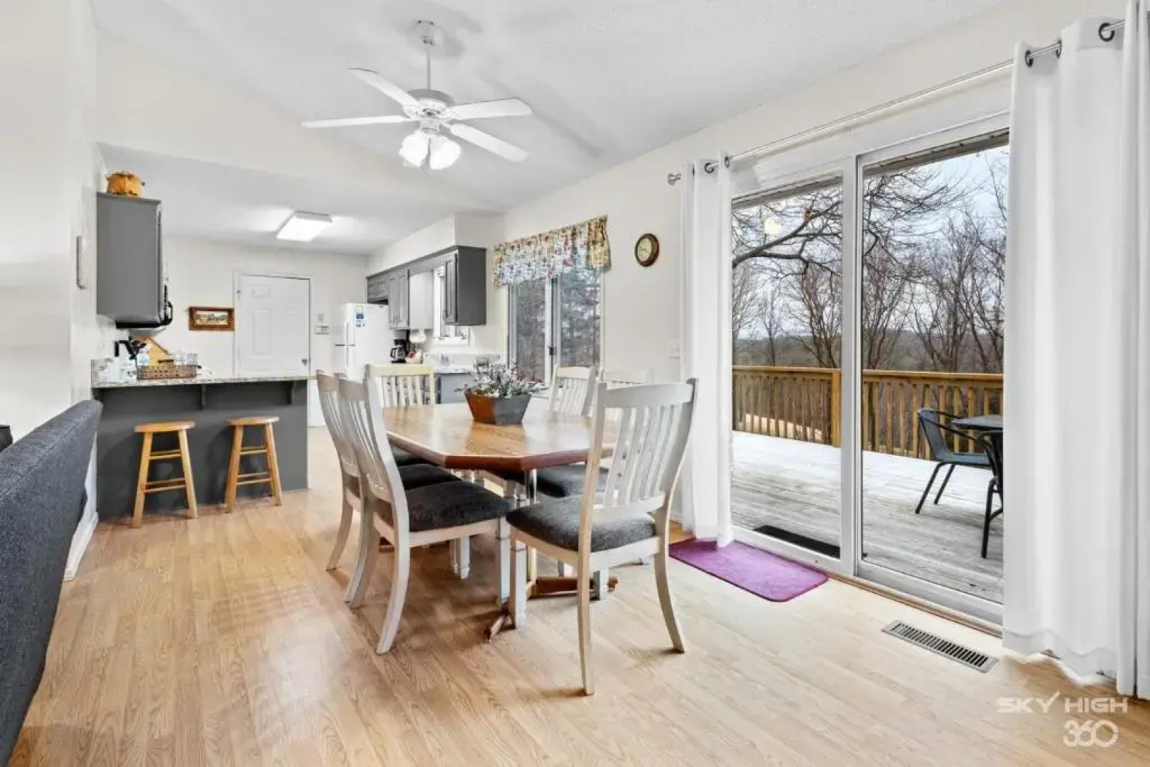 Blue Door Cottage at Scotsdale