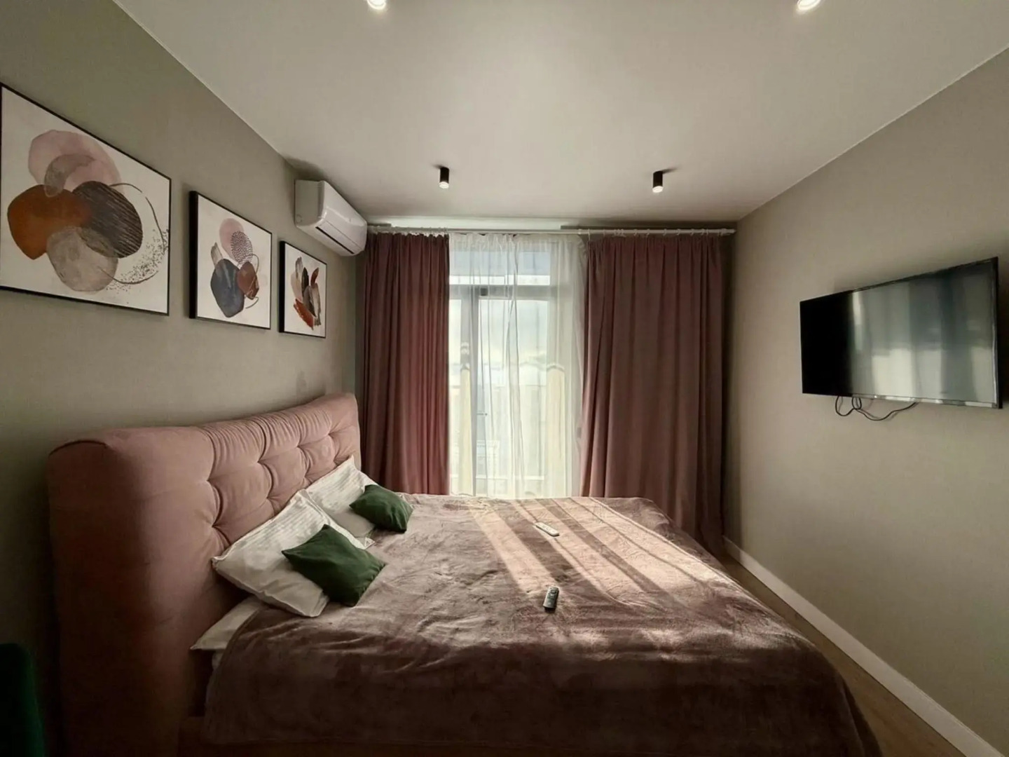 Апартаменты на улице Ясногорская-16/2