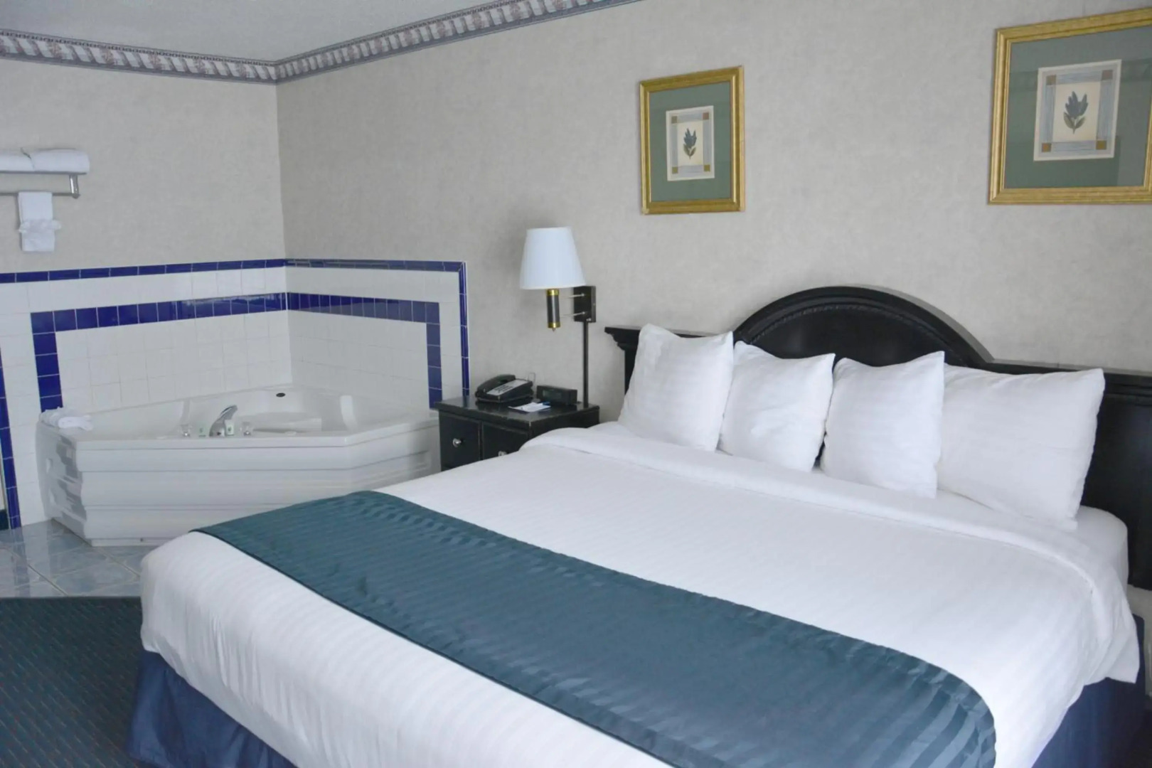 Travelodge by Wyndham Milwaukee