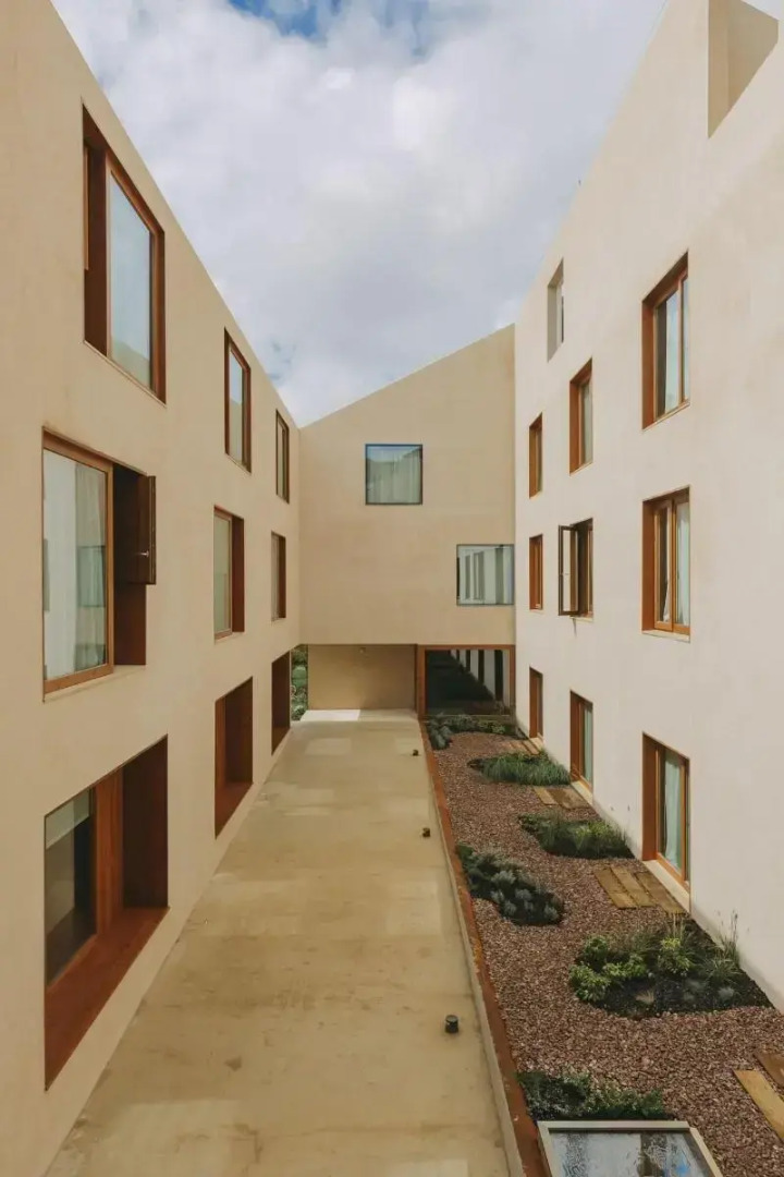 M.Ou.Co Hotel - Stay, Listen & Play