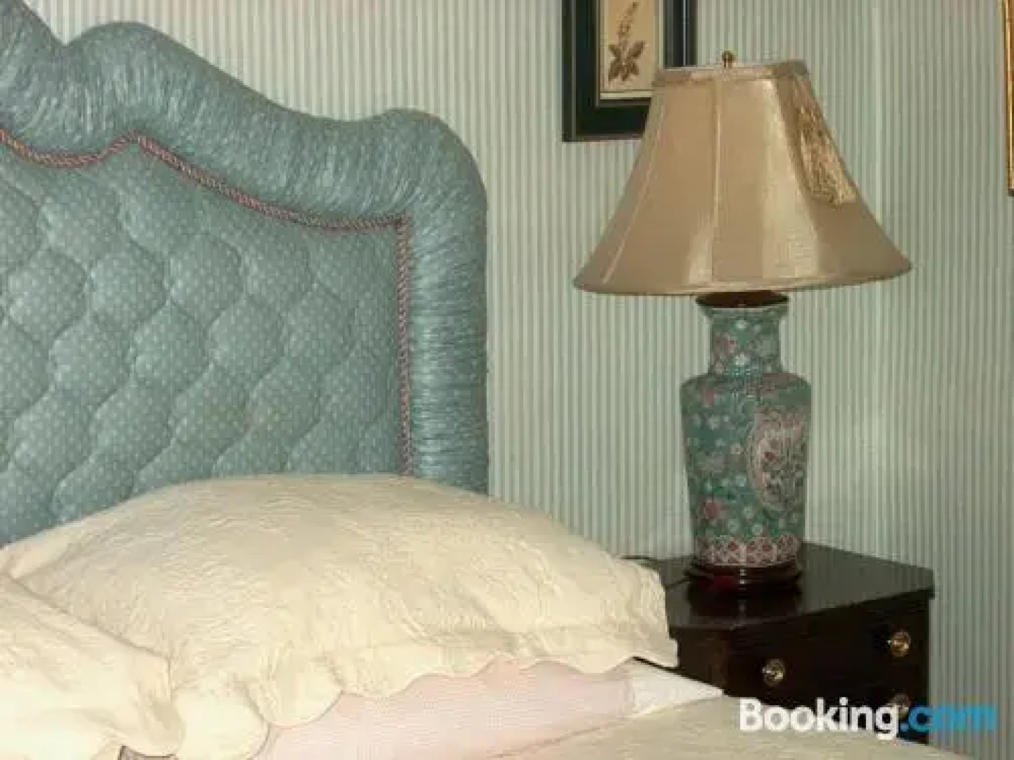 The Charleston House Bed & Breakfast