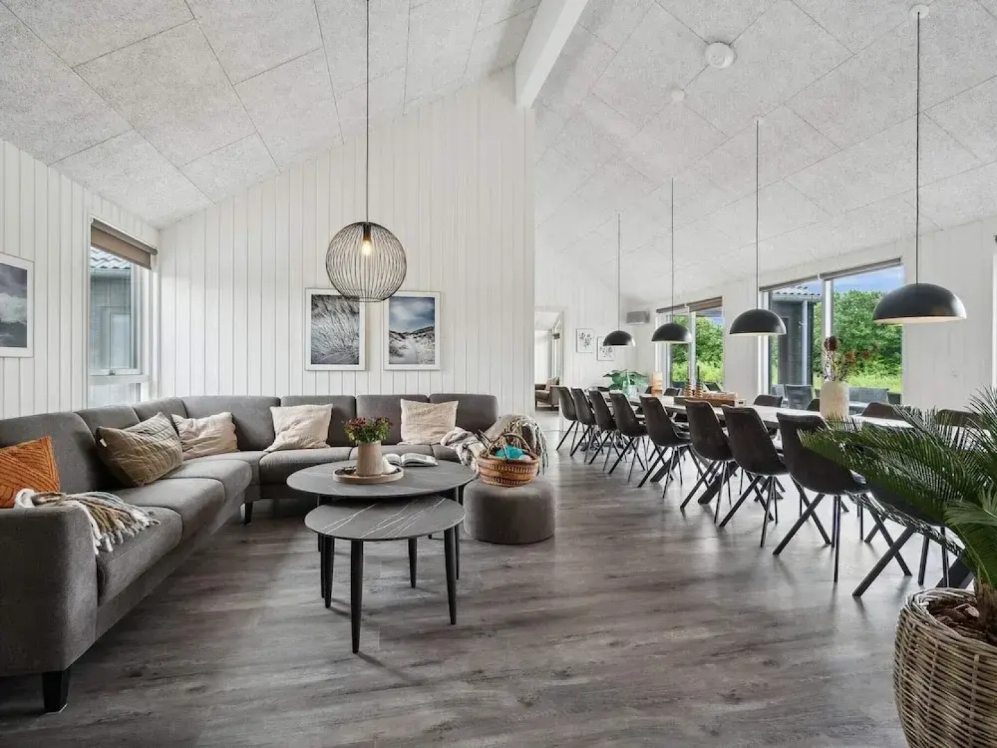 Spacious Retreat Near Beach - By Traum Ferienwohnungen