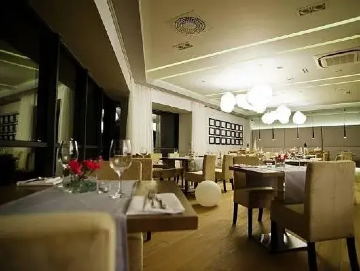 Velvet Hotel & Restaurant