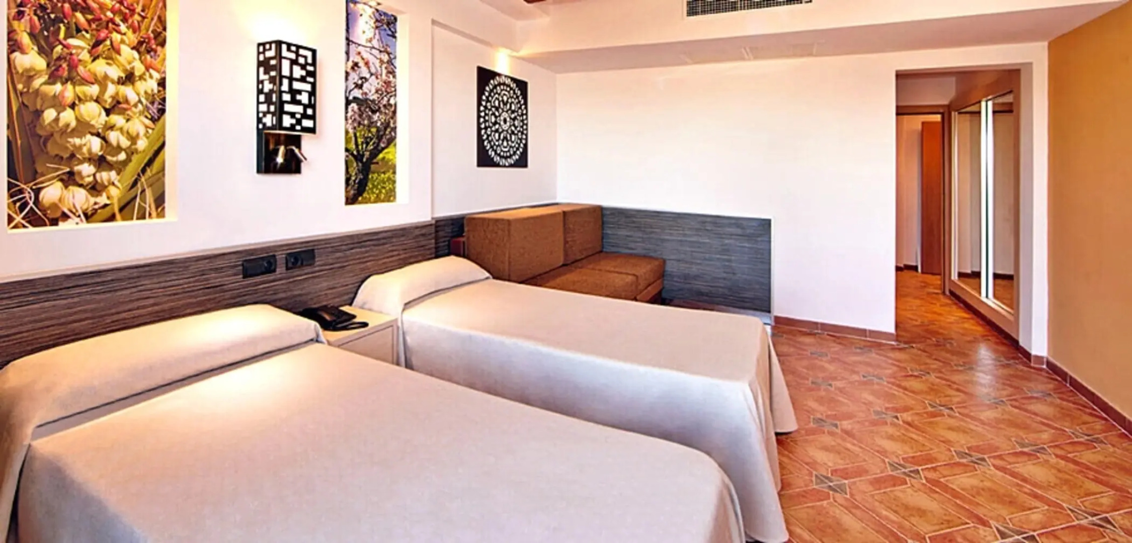 Курортный отель MLL Palma Bay Club