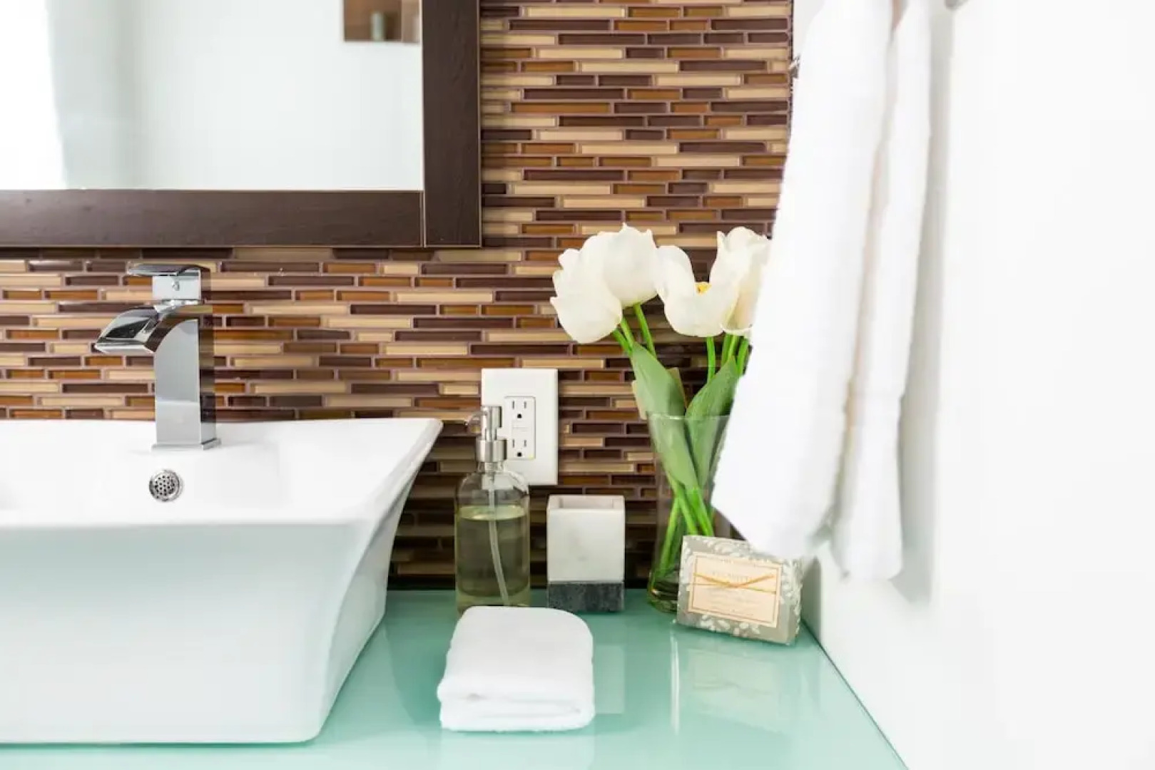 Las Flores by AvantStay