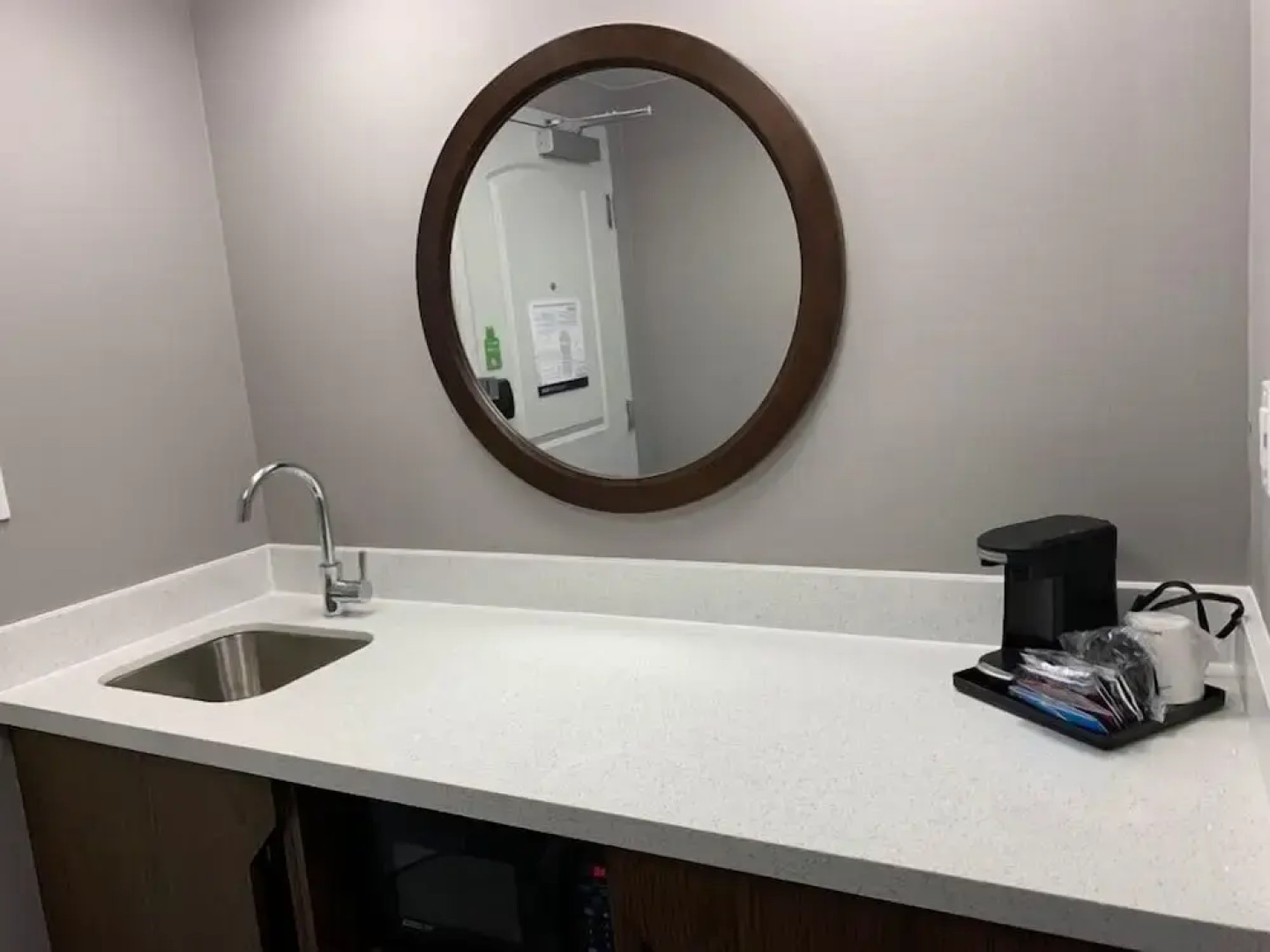 Hampton Inn & Suites Syracuse Erie Blvd I 690