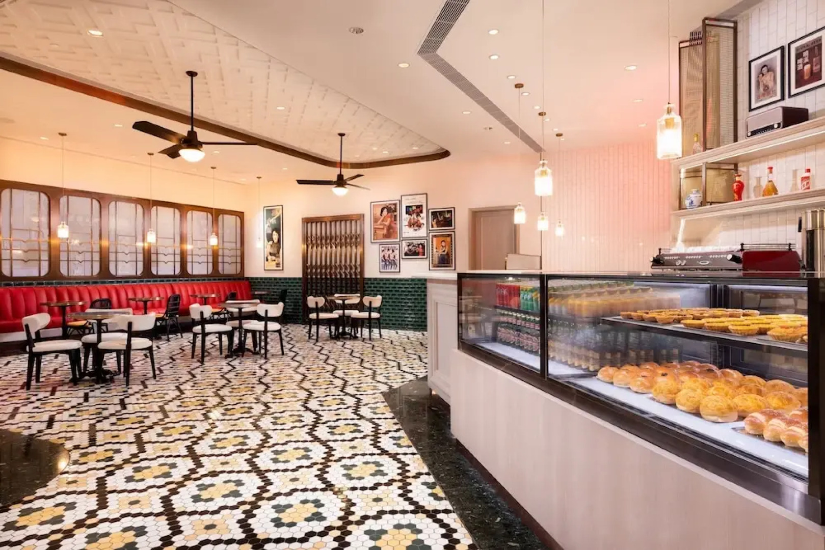 Line Friends Presents Casa De Amigo