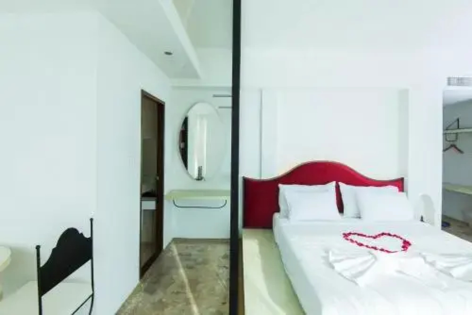 Baan Talay See Cream Resort