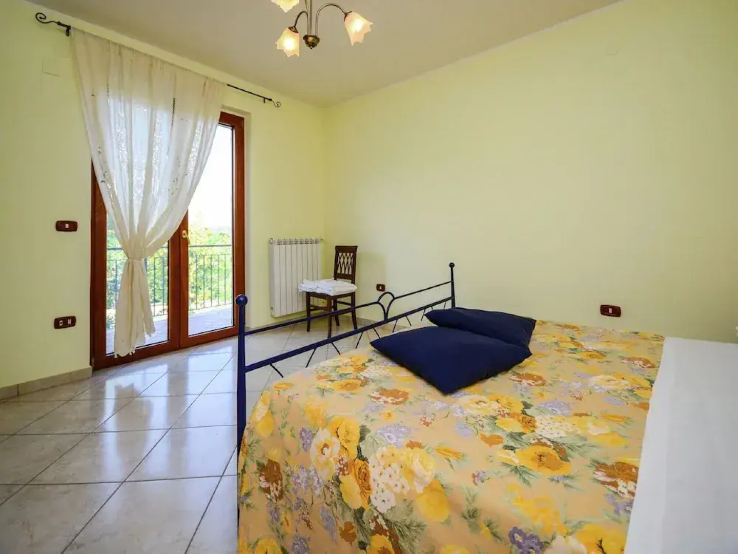 Comfortable Holiday Home in Torrecuso Italy With Pool