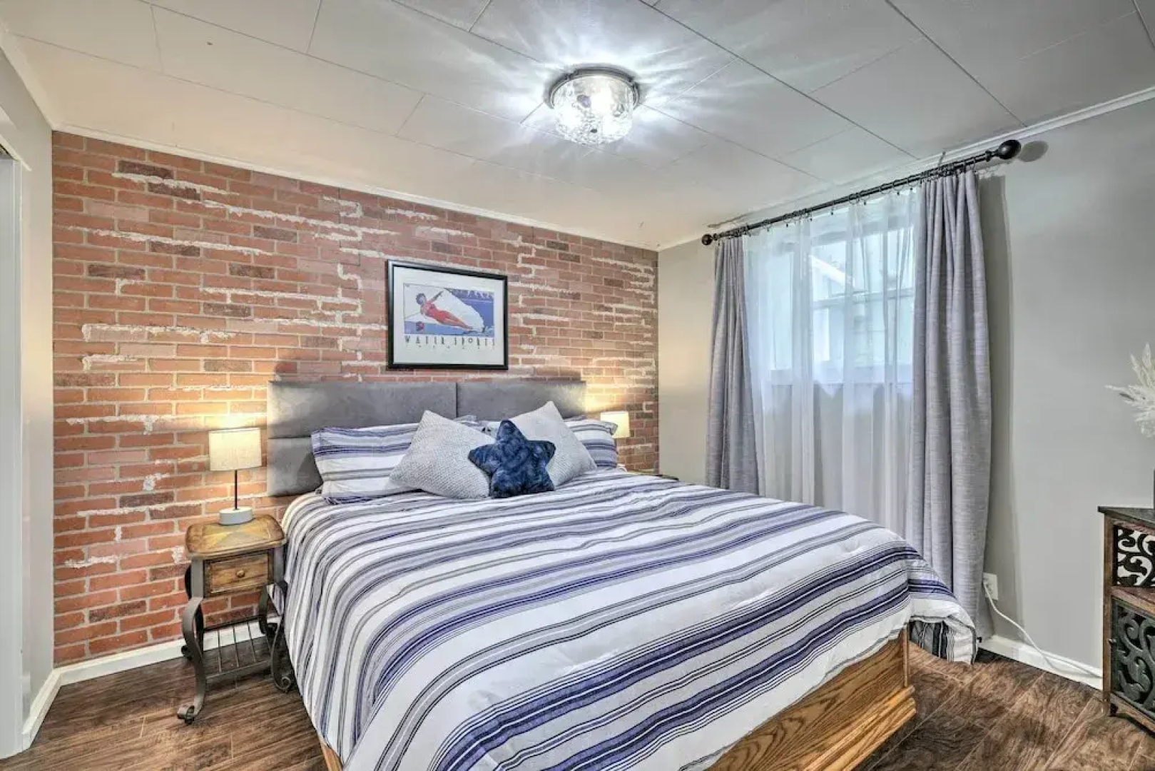 Peaceful Sonora Home w/ Grill: Walk to Downtown!