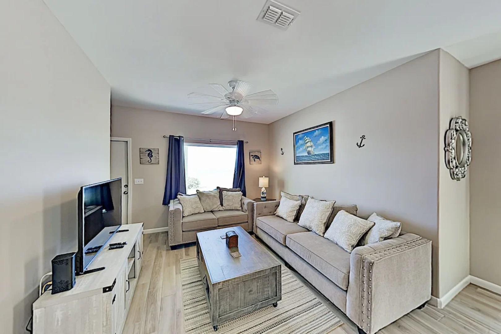 Stylish Las Joyas W/ Pool, Pier & Palapa 2 Bedroom Home