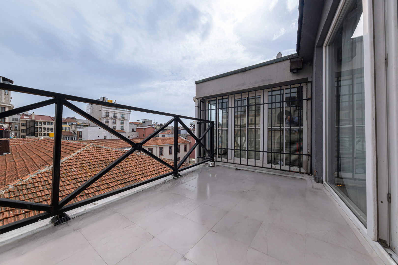 Forbes Suites