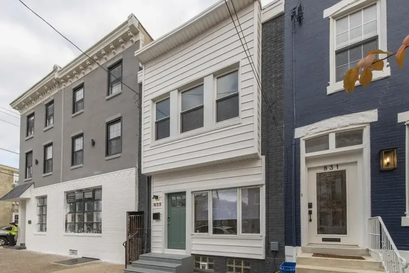 Modern & Comfy - 5* - Location Game Room