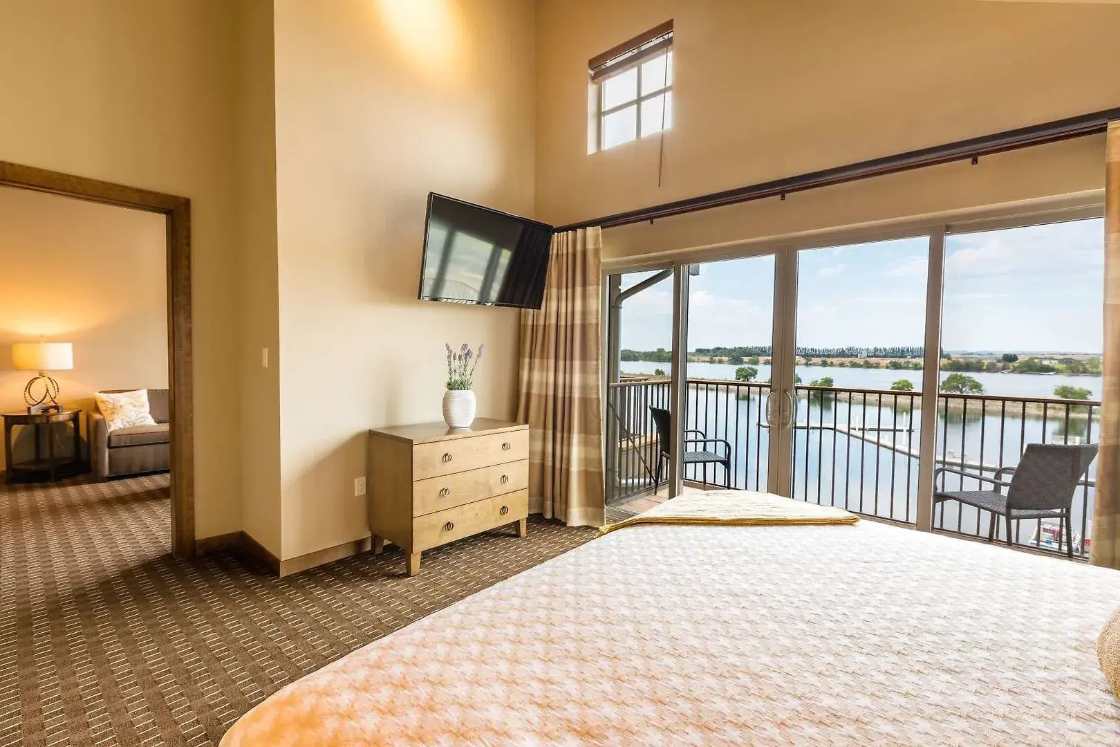 The Lodge at Columbia Point