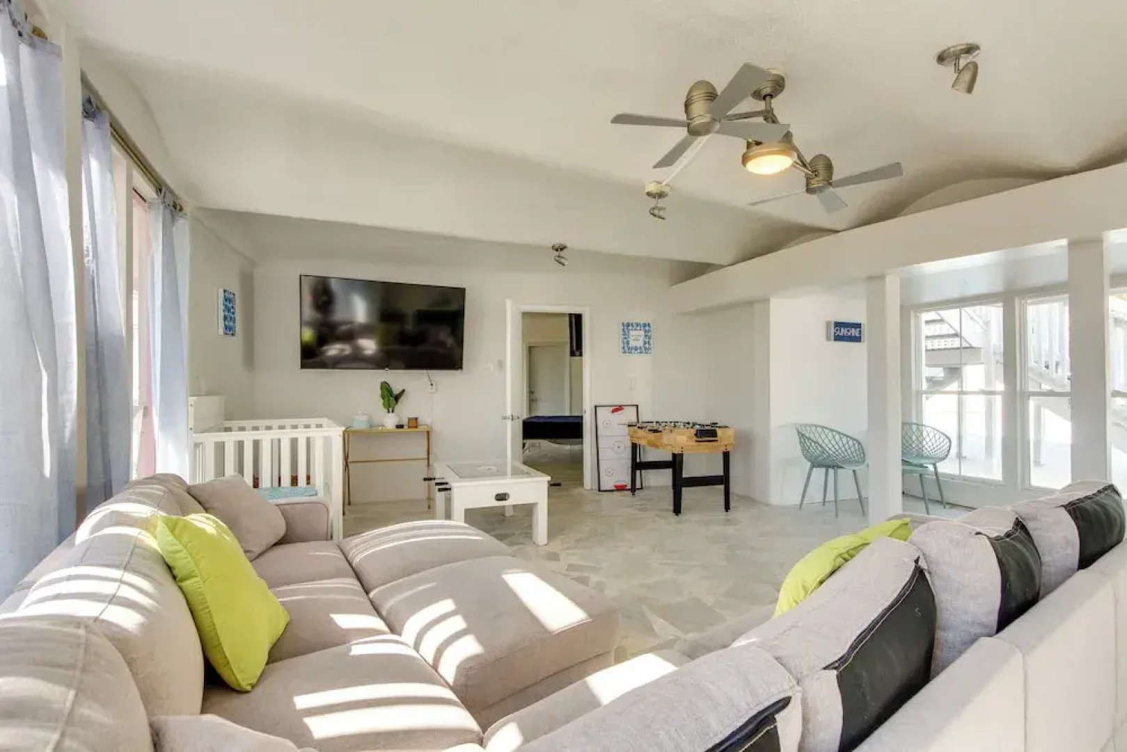 Walk to Beach: Unique Family Gem in Pass Christian