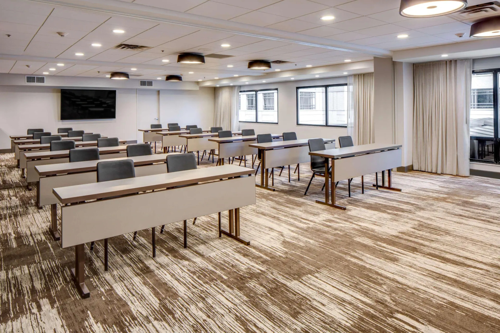 DoubleTree by Hilton Hotel & Suites Jersey City