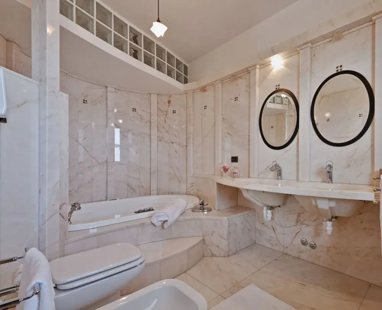 Villa Livia Luxury in Villanuova sul Clisi