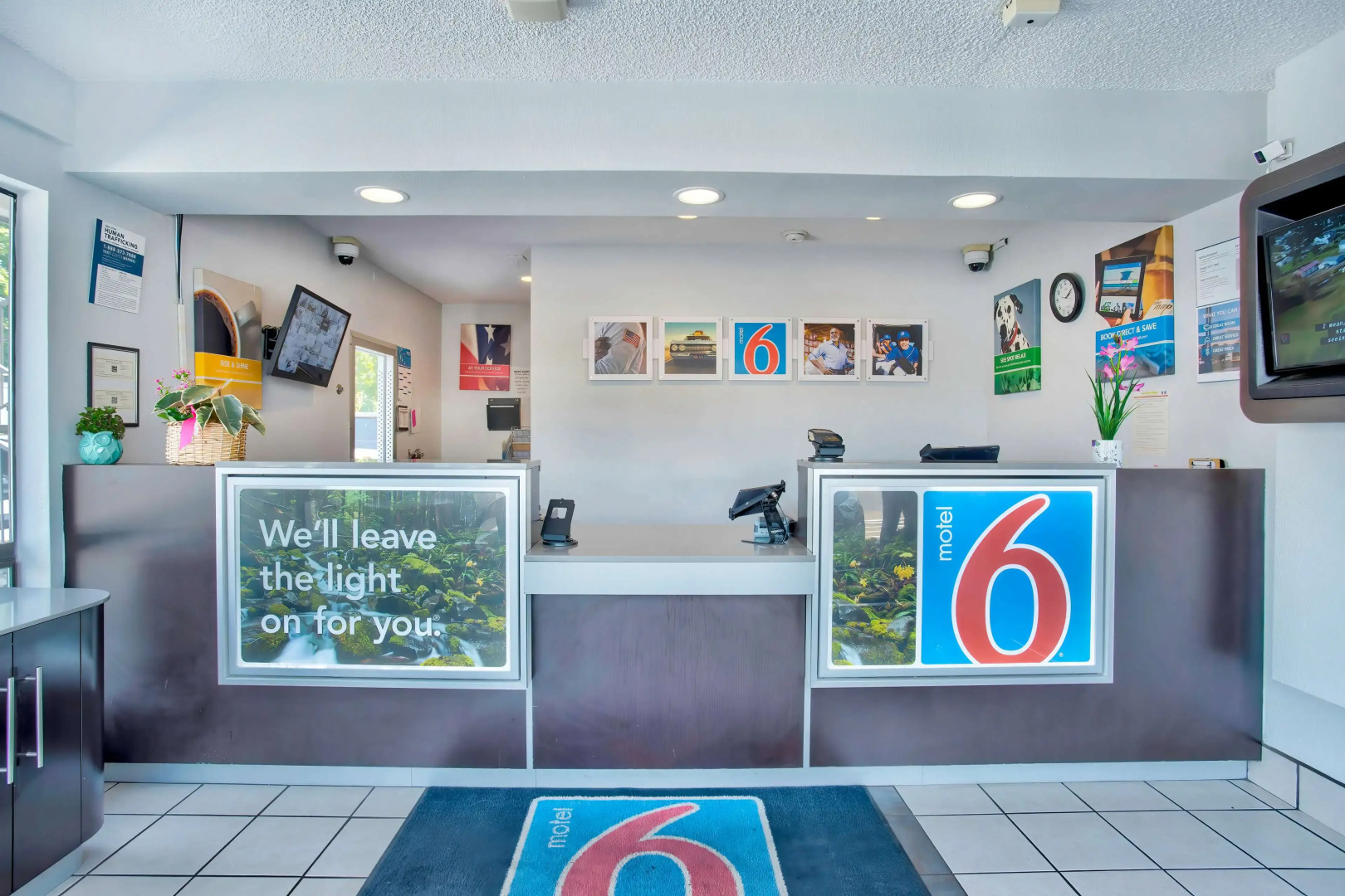 Motel 6 Salem, OR