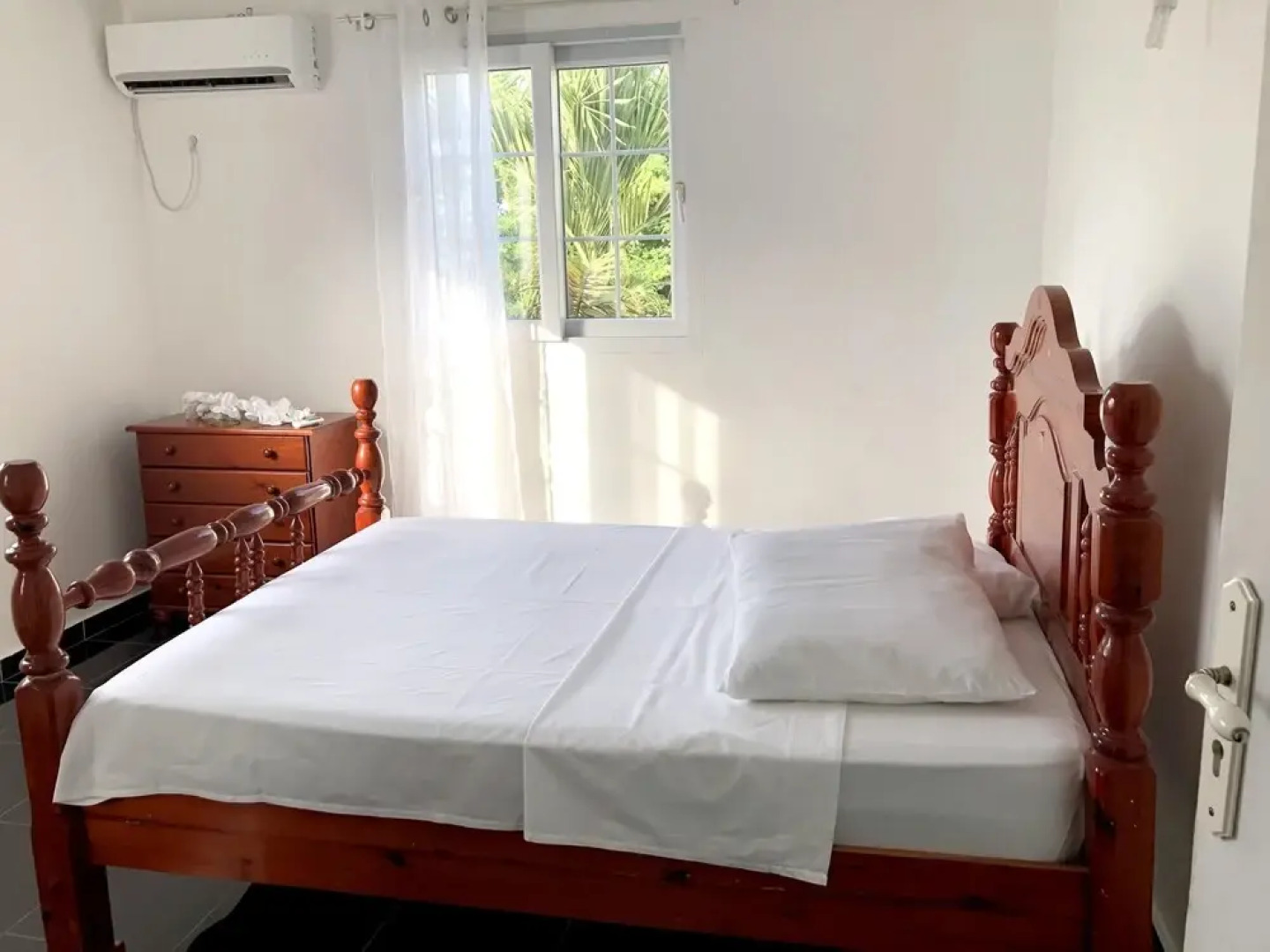 House With 2 Bedrooms in Sainte Rose, With Pool Access, Furnished Terr