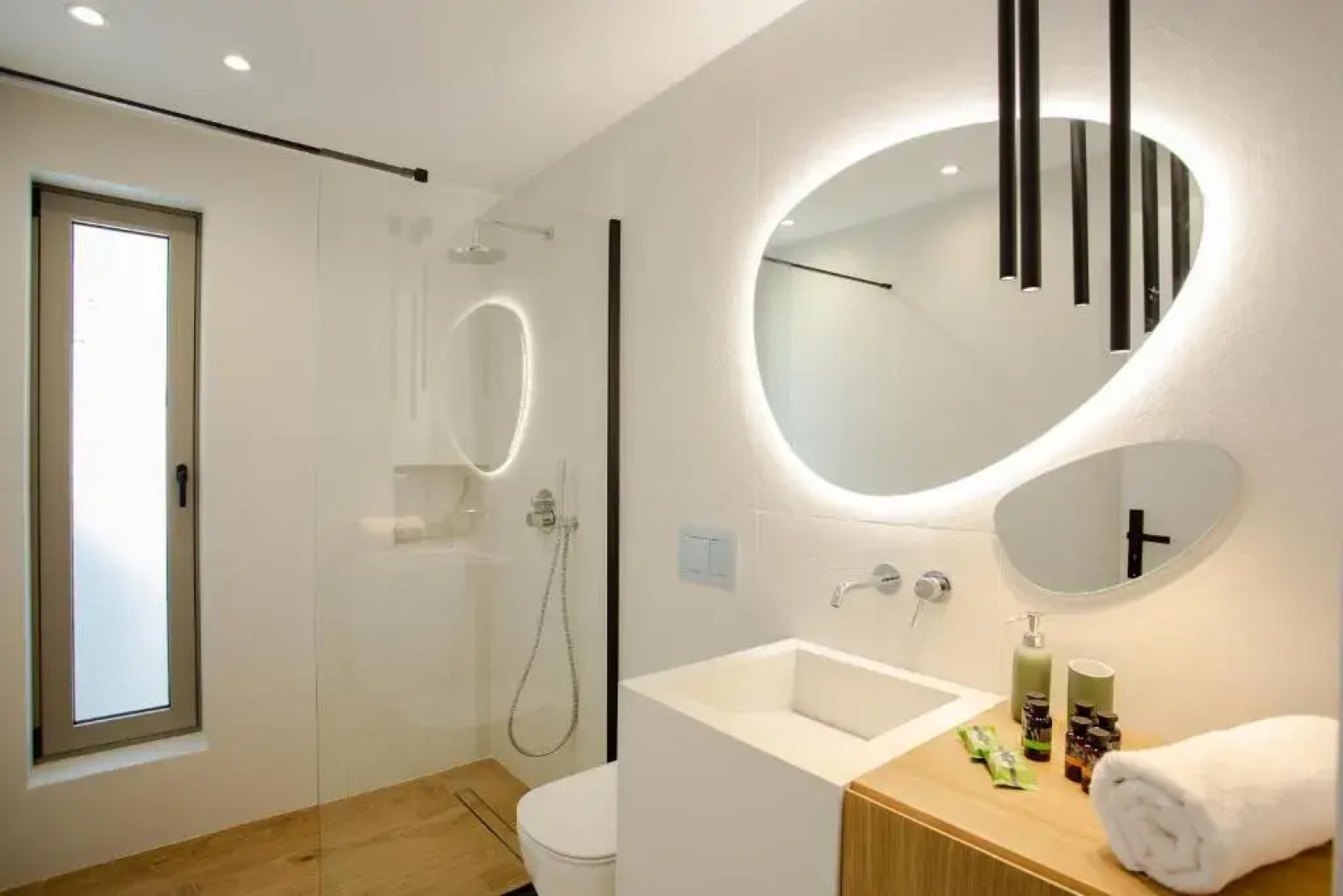 Ikia Seascape At Stegna