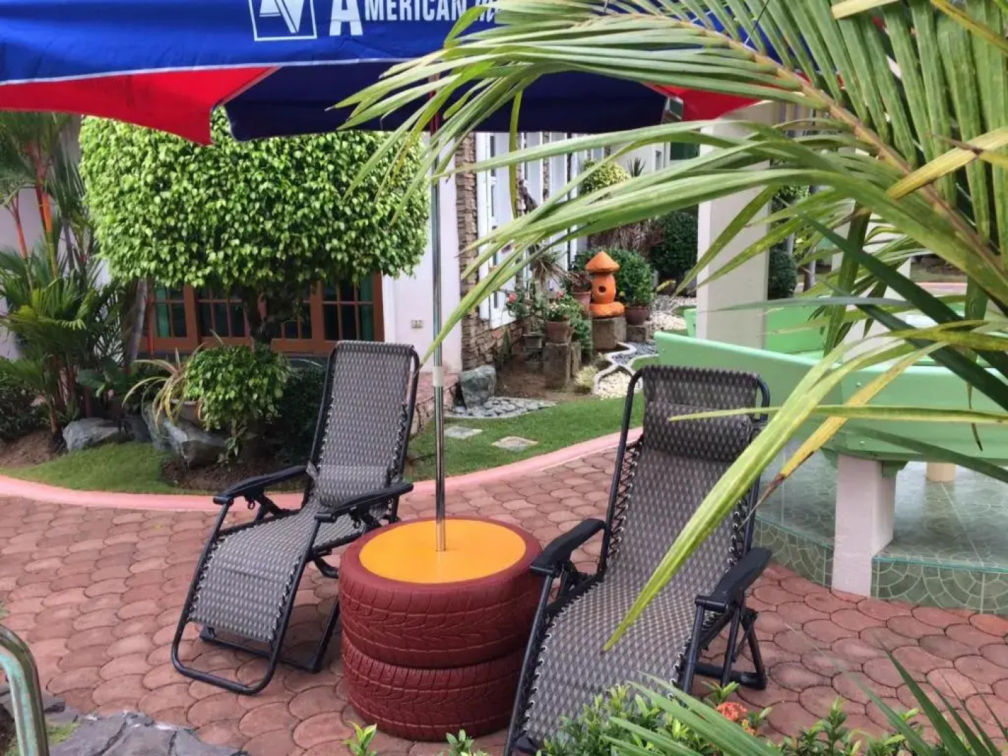 Sir Nico Guesthouse and Resort