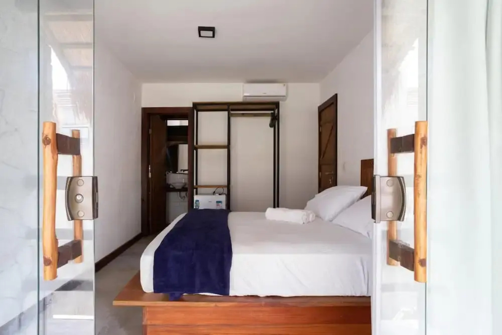 Linda Casa bem pr Xima Praia do Marceneiro